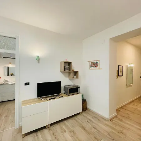 Apartment Mariano Stabile Cozy Palermo